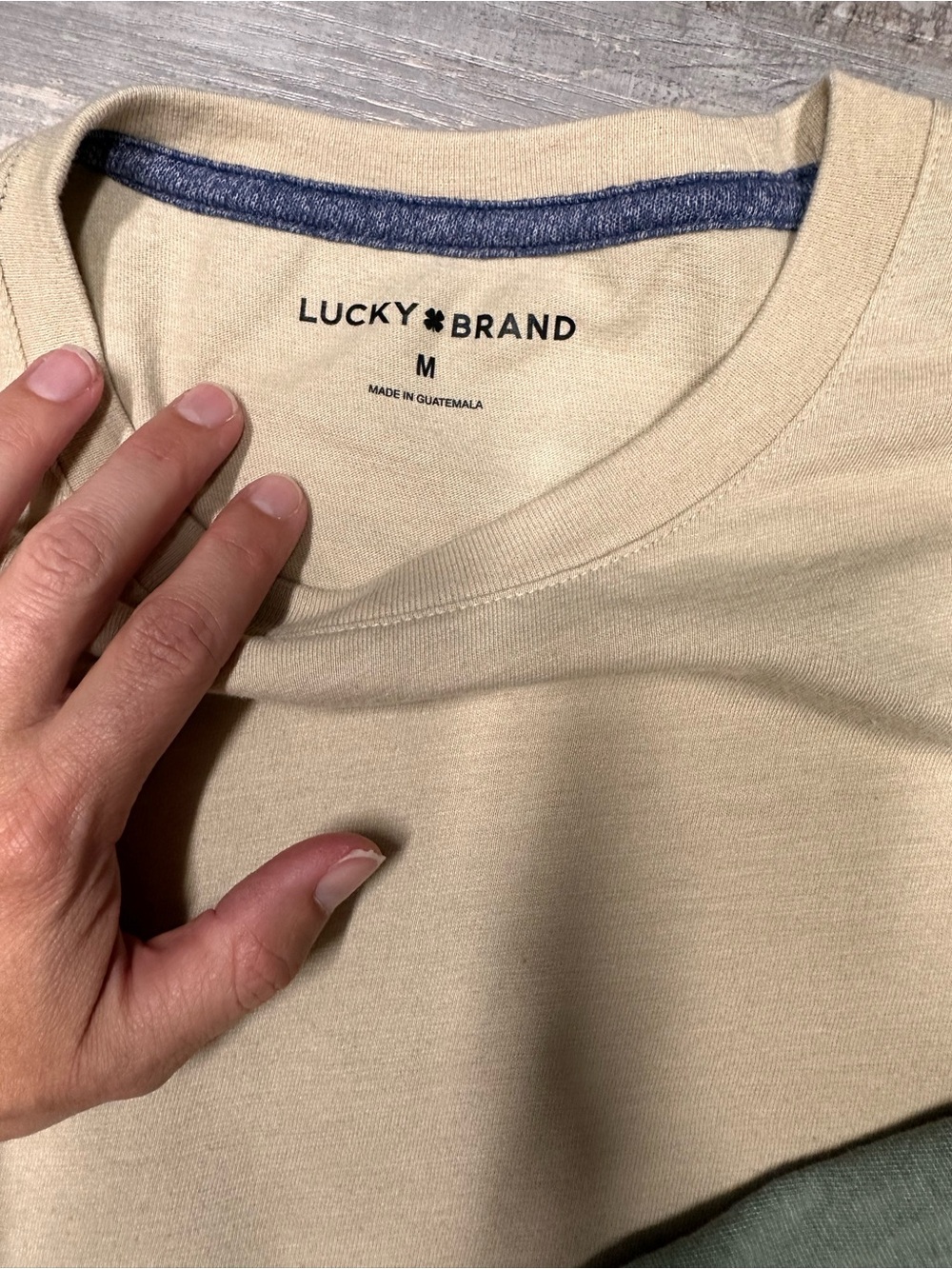Lot of 2 Lucky brand Mens Medium shirts - Picture 4 of 9